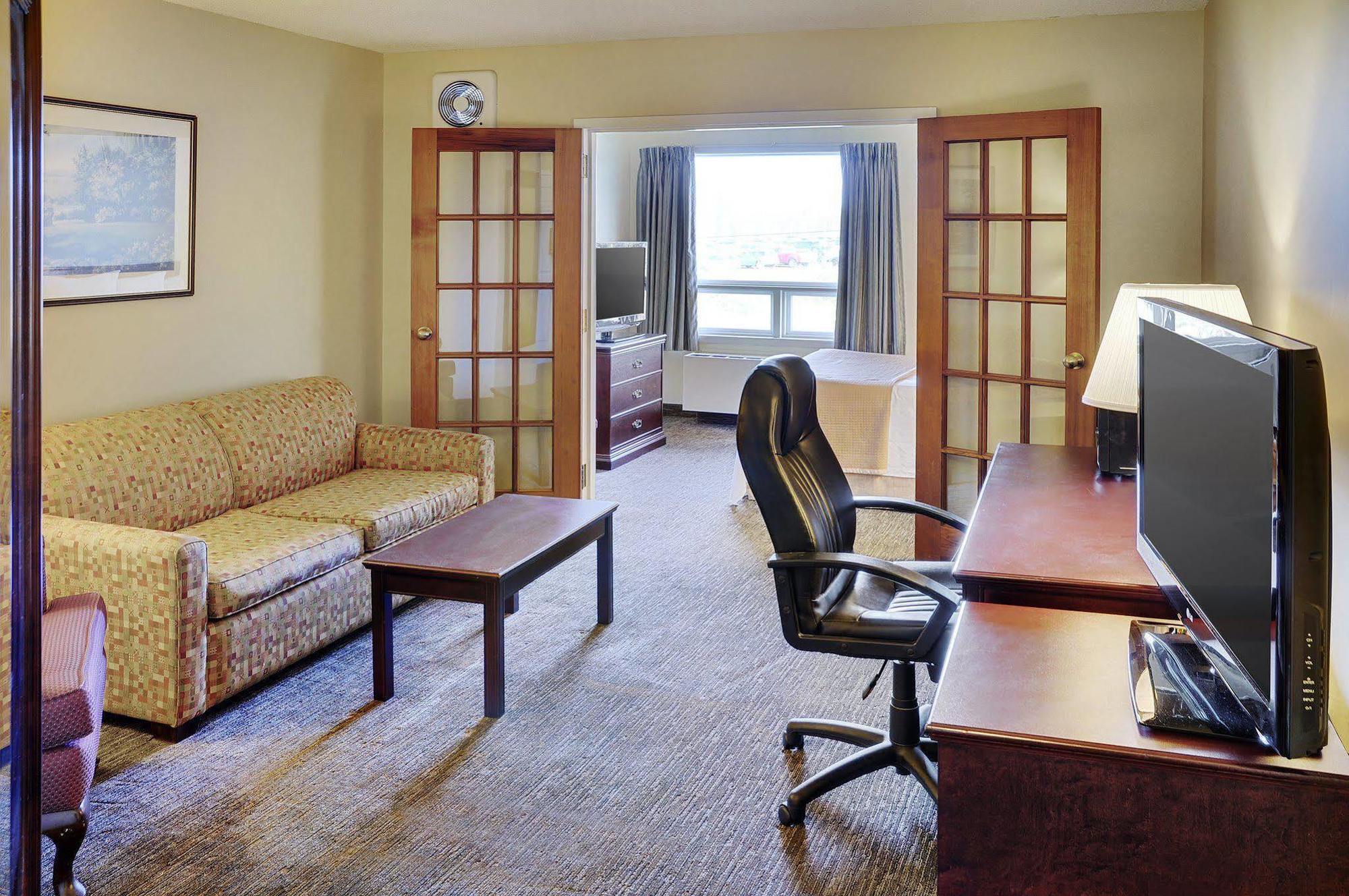 Travelodge Hotel By Wyndham Sudbury Kültér fotó